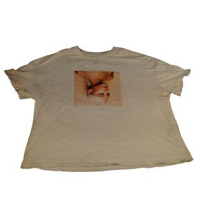 Ariana Grande Tshirt Women Sz M Graphic Print‎ Divided Concert Tour Pop Music